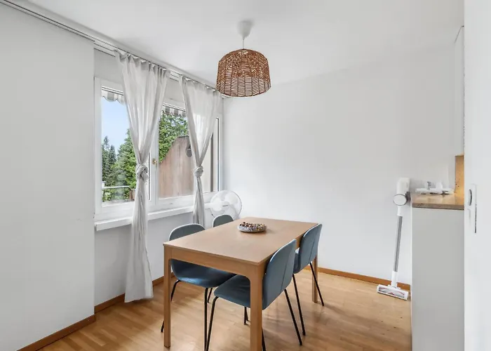 Chic Near Center Apartman