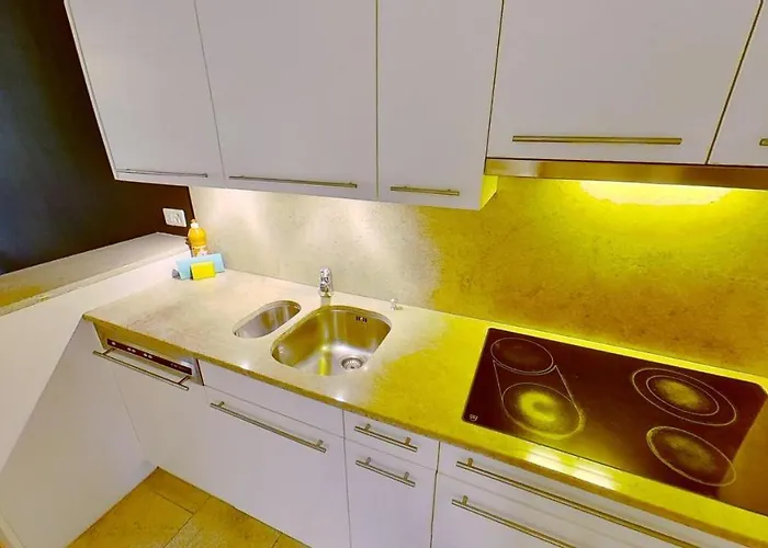 Chic Near Center Lägenhet