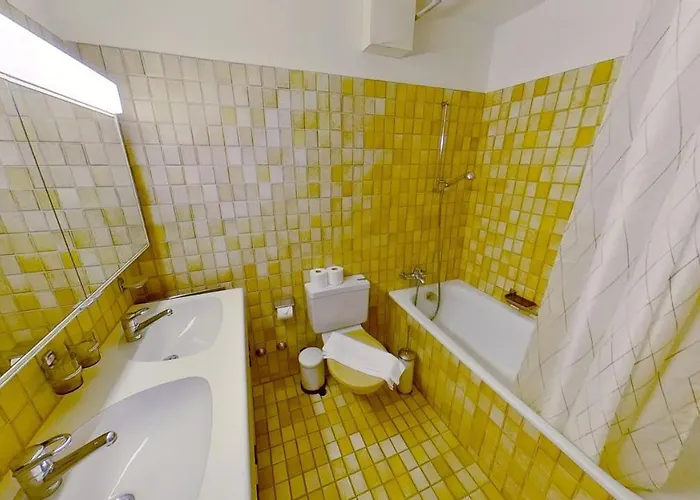 Chic Near Center Lägenhet *